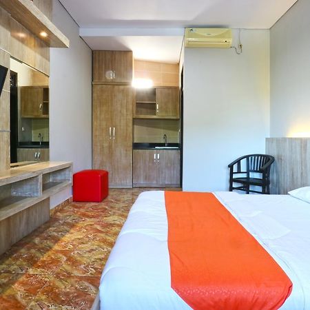 Bangsal Homestay Denpasar  Bagian luar foto
