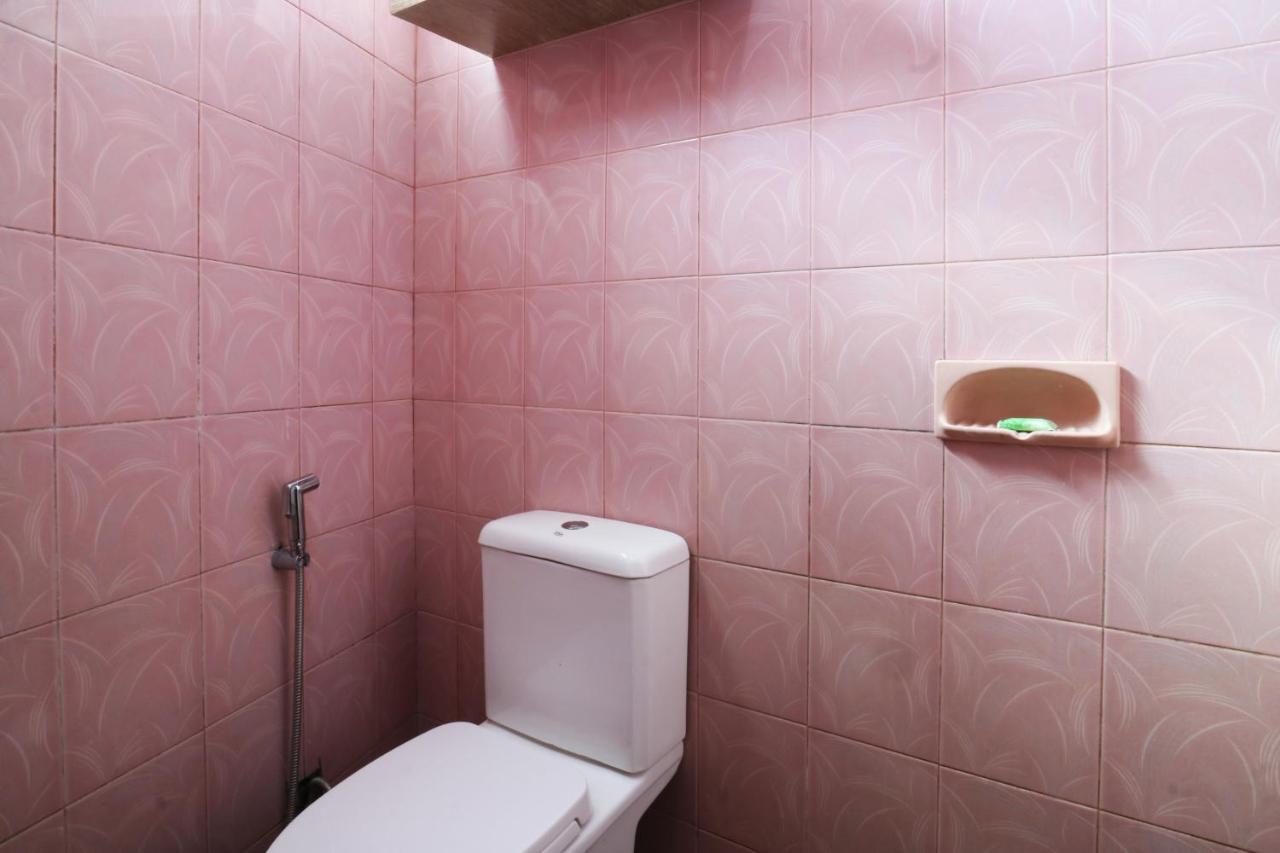 Bangsal Homestay Denpasar  Bagian luar foto