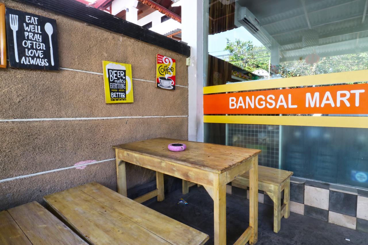 Bangsal Homestay Denpasar  Bagian luar foto