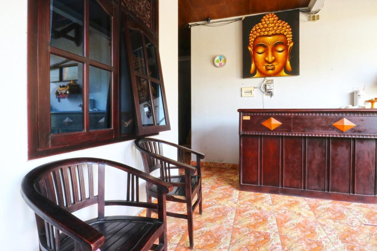 Bangsal Homestay Denpasar  Bagian luar foto