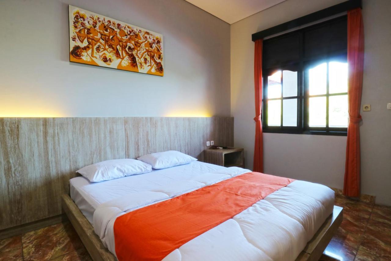 Bangsal Homestay Denpasar  Bagian luar foto